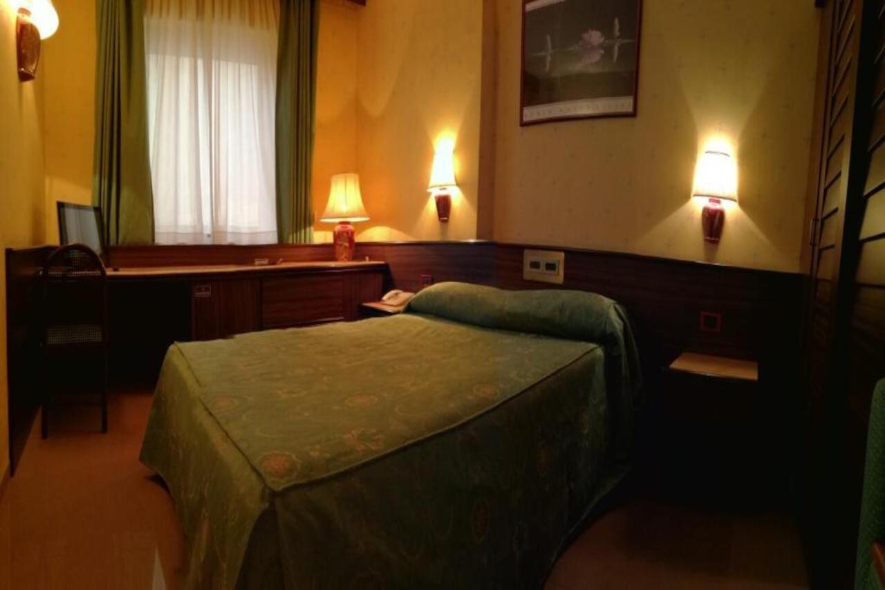 סאסארי Hotel Leonardo Da Vinci מראה חיצוני תמונה