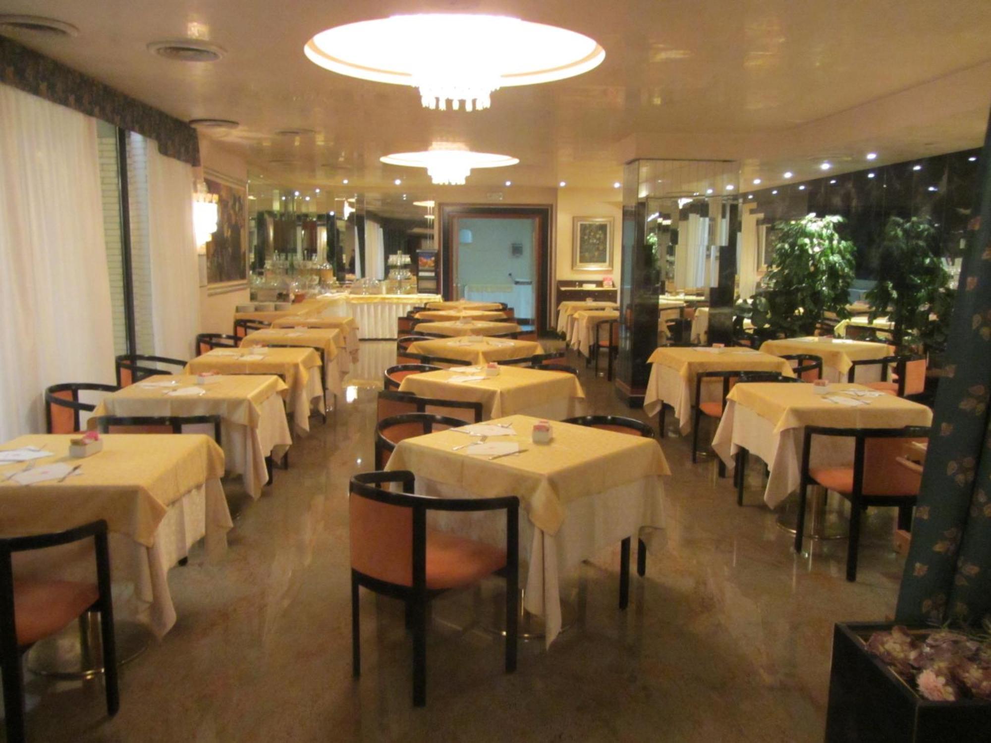 סאסארי Hotel Leonardo Da Vinci מראה חיצוני תמונה