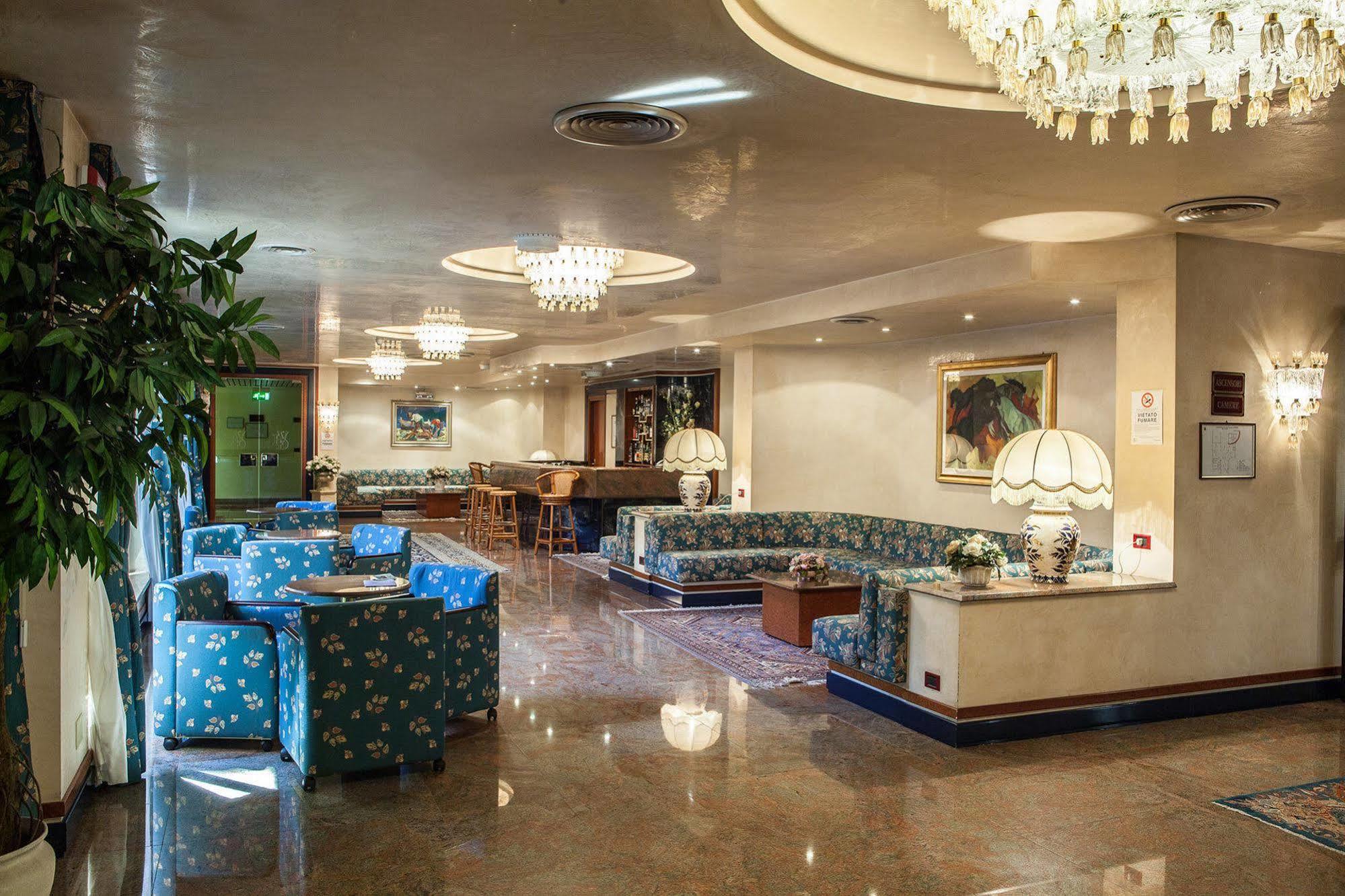 סאסארי Hotel Leonardo Da Vinci מראה חיצוני תמונה