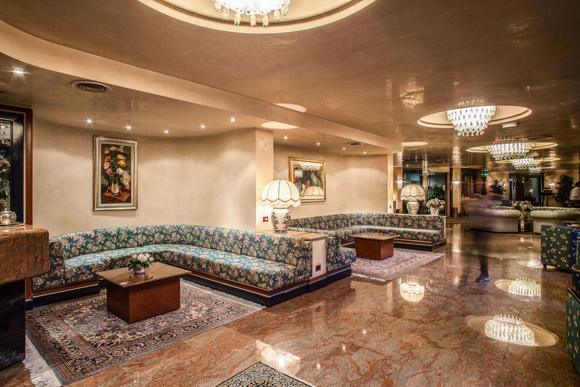 סאסארי Hotel Leonardo Da Vinci מראה חיצוני תמונה