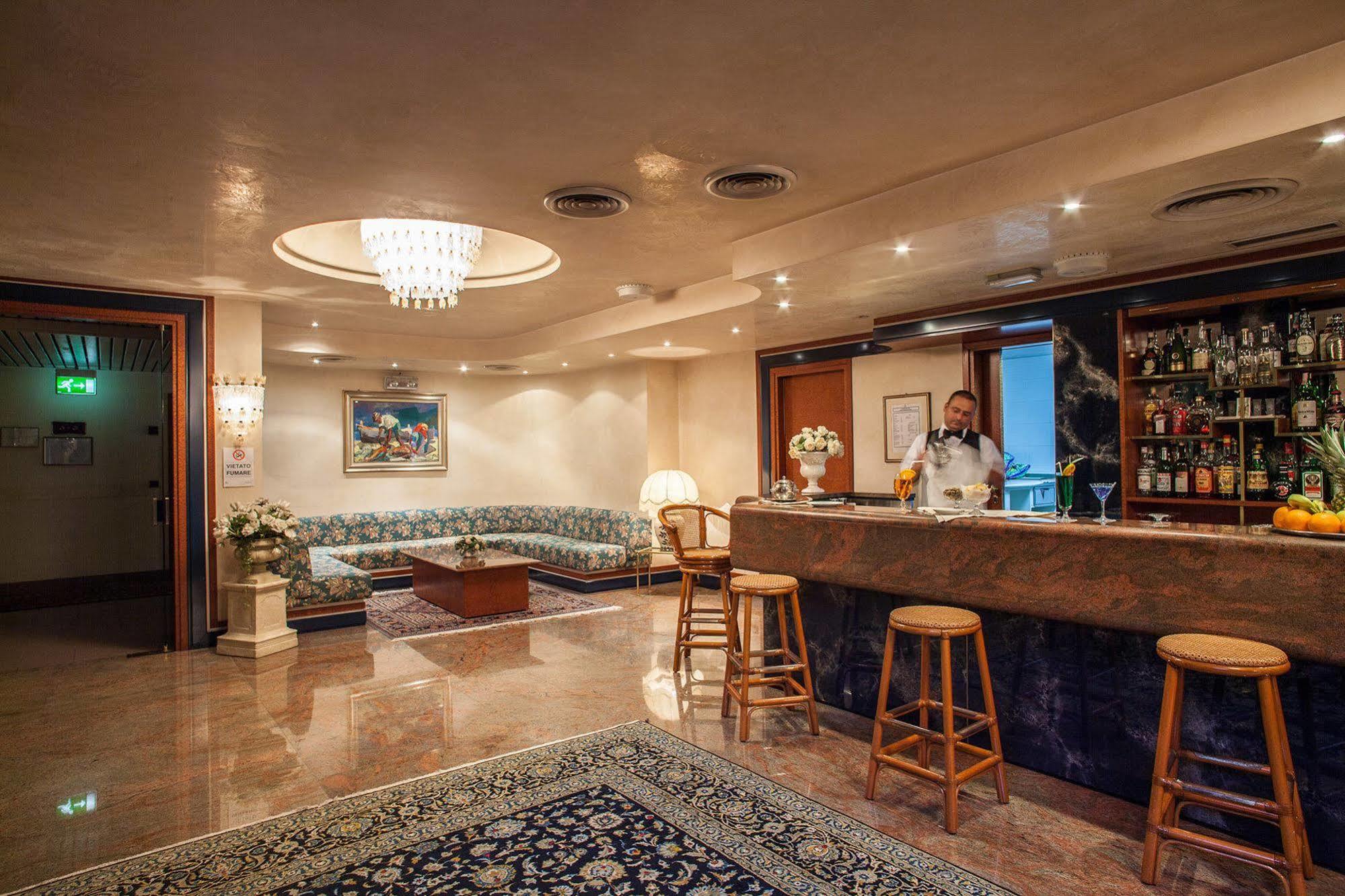 סאסארי Hotel Leonardo Da Vinci מראה חיצוני תמונה