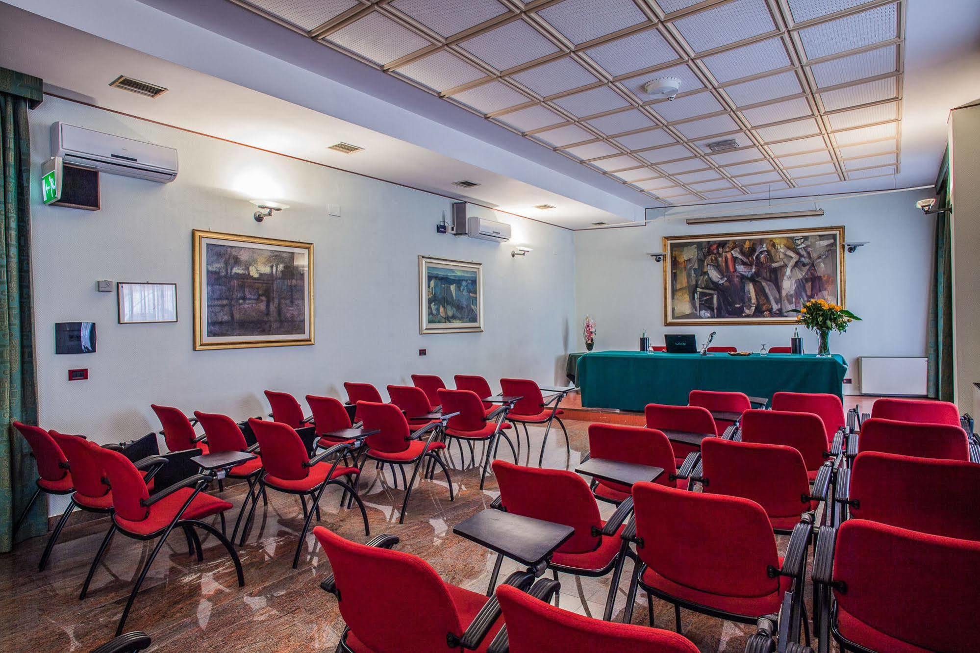 סאסארי Hotel Leonardo Da Vinci מראה חיצוני תמונה
